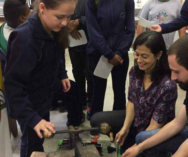 Oficina de isogravura na Escola Municipal Prof. Nilton São Thiago